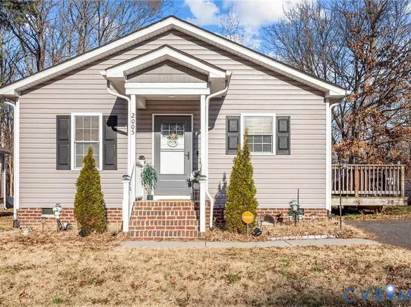 2005 Dublin St, Hopewell, VA 23860