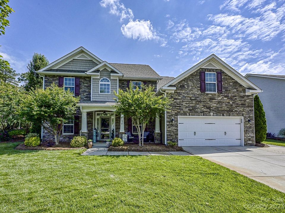 1st image of 2573 Chatham Dr