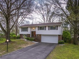 728 Foster Dr, Belleville, IL 62226