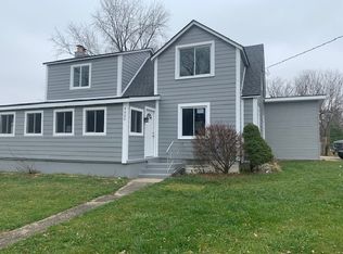 4602 Hilltop Dr, Wonder Lake, IL 60097