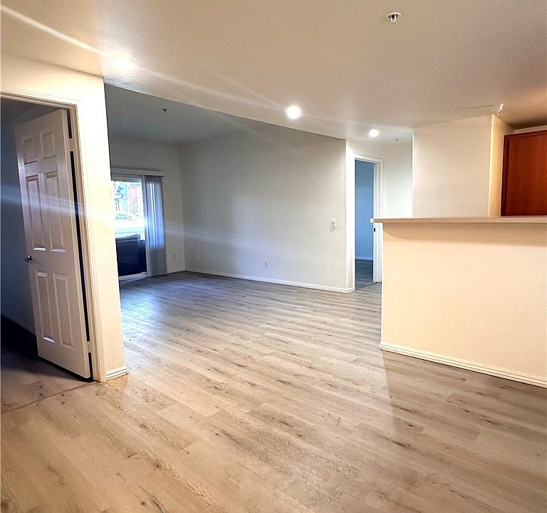 1st image of 31221 Taylor Ln