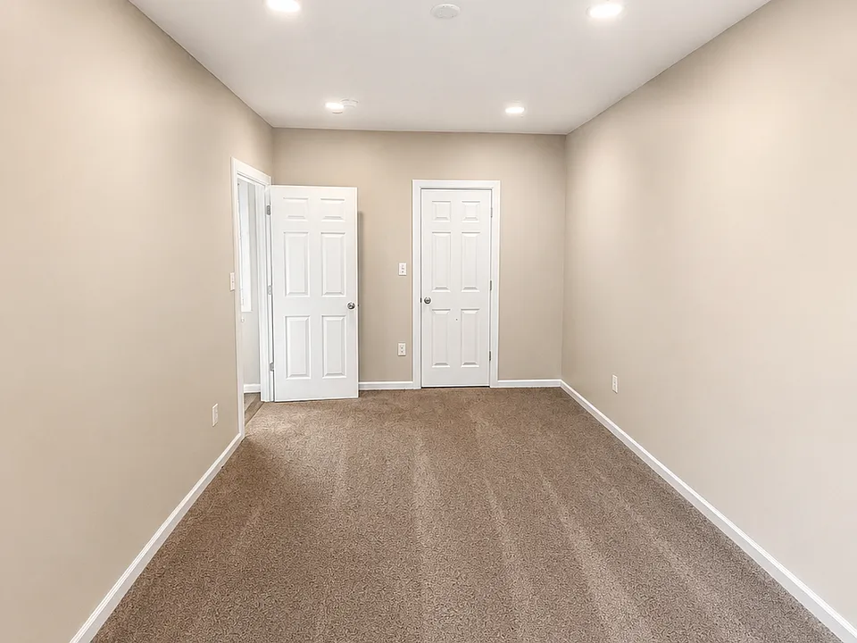 821 Jackson St #2