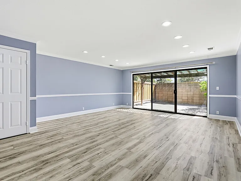 17125 Creekside Cir — Photo 9
