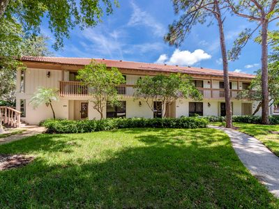 202 Brackenwood Terrace, Palm Beach Gardens, FL, 33418