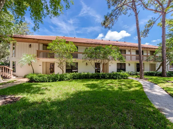 202 Brackenwood Terrace, Palm Beach Gardens, FL 33418