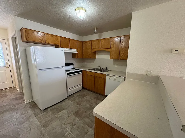 4502 Deek Dr — Photo 5