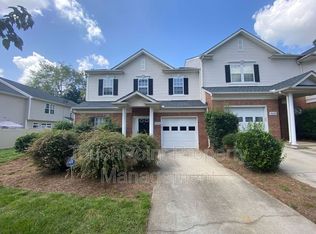 5422 Waverly Lynn Ln, Charlotte, NC 28269