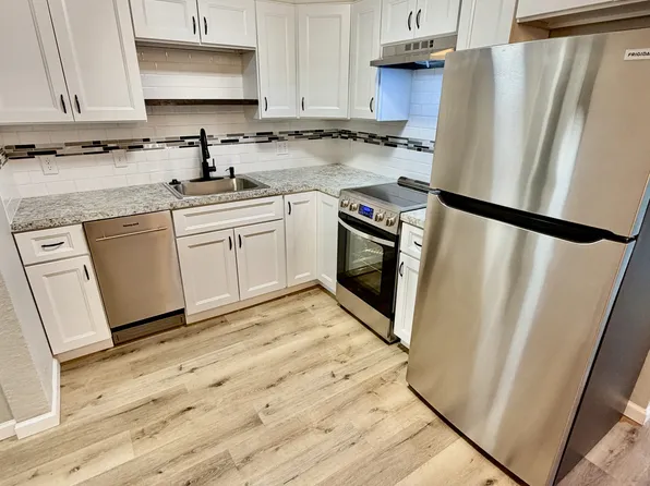3640 Douglas Rd APT 2, Toledo, OH 43613