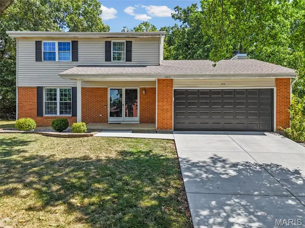474 Oak Hill Dr, Lake Saint Louis, MO 63367
