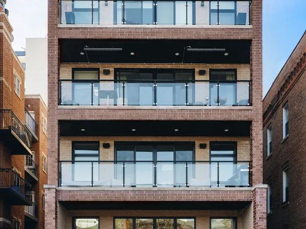 231 W Scott St #3, Chicago, IL 60610