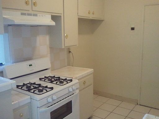 3rd image of 704 Venice Way APT 18