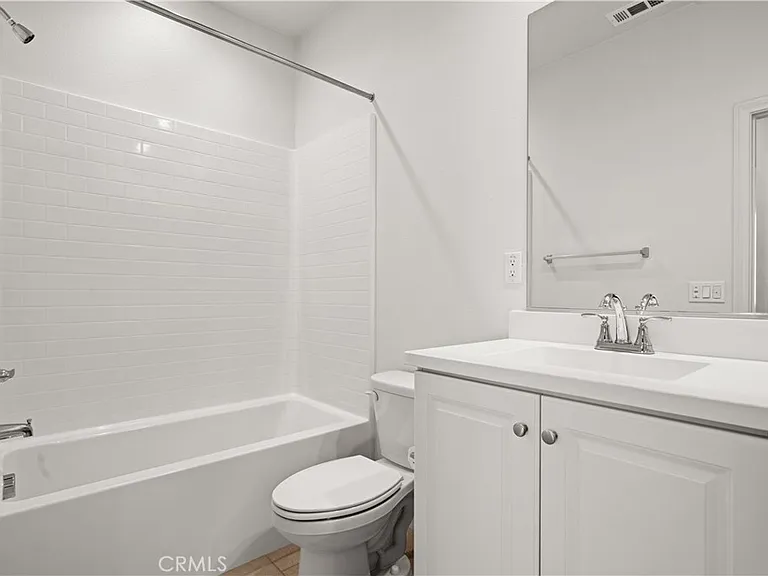398 Sunrise Ln — Photo 16