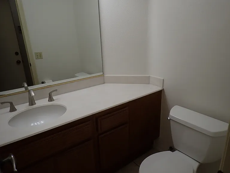 18209 Osborne Ct — Photo 23