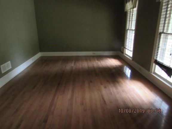 3rd image of 3540 Thunderwood Ln