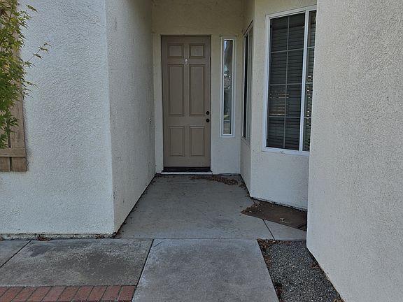 3rd image of 514 Rodeo Grounds Way
