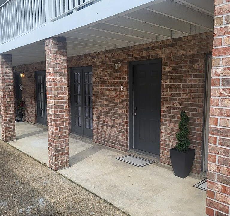 1st image of 56 Carriage Ln APT B