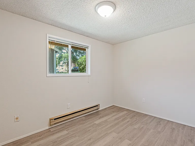 4716 S Warner St #C — Photo 11