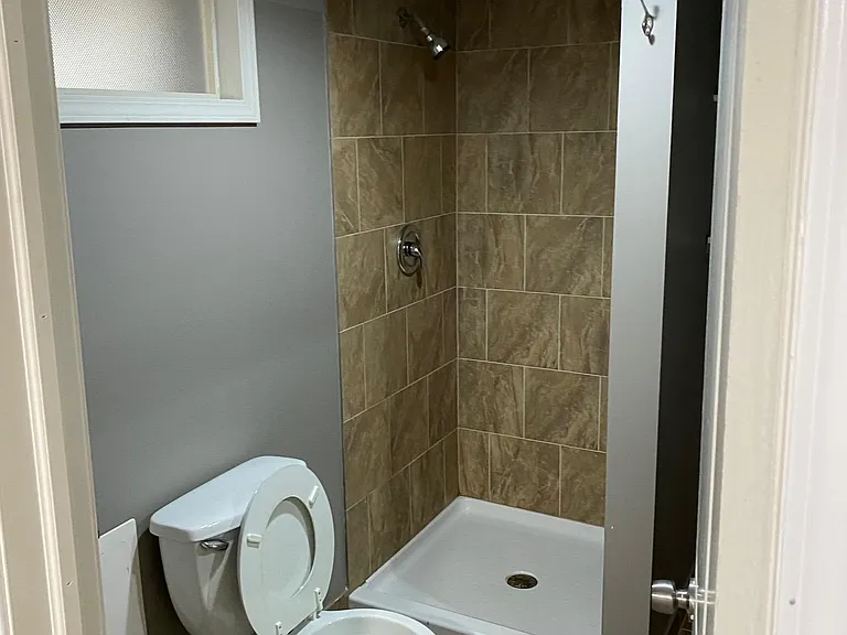 2427 Cambridge Rd — Photo 30