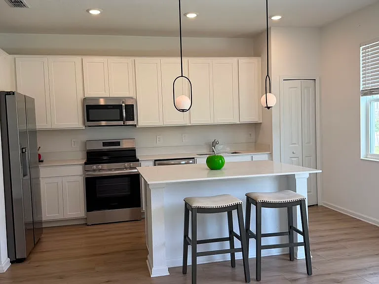 2954 Savoir Ave — Photo 4