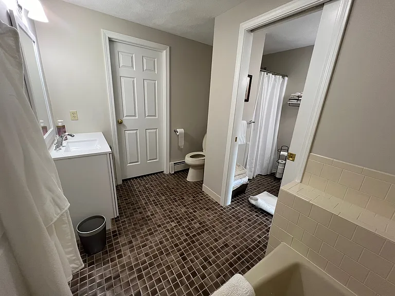 29 Swan Ct #C — Photo 14