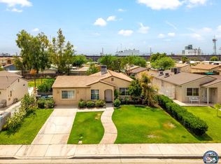 1140 Rancho Elegante Dr, Calexico, CA 92231