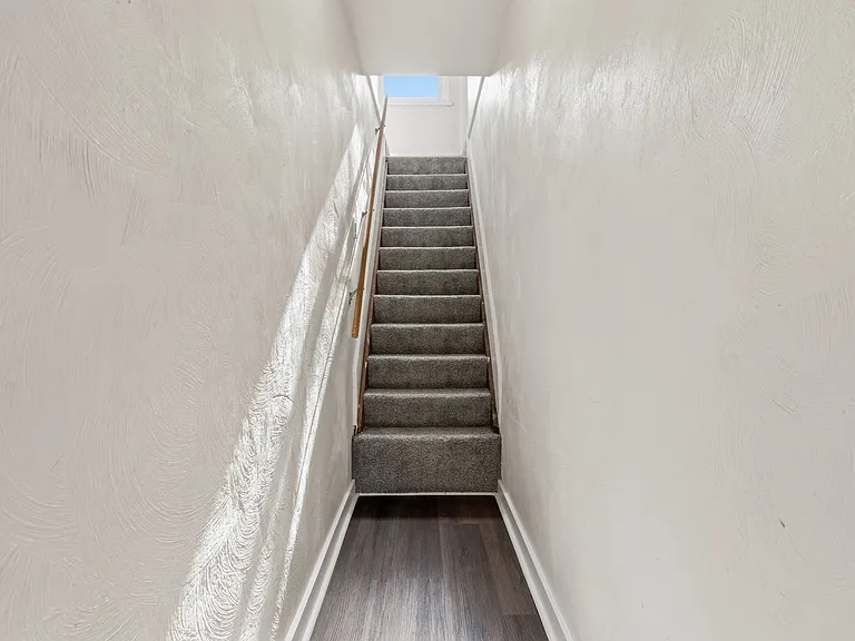 338 Meadow Ave — Photo 12