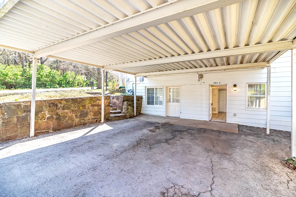 Building Photo - 583 N Assembly Dr #2