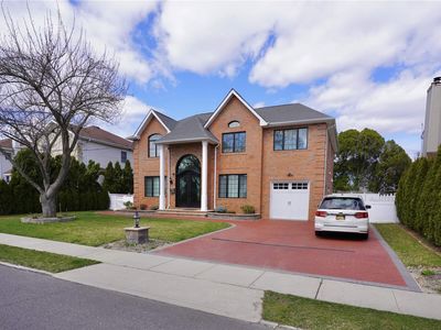 63 Villa Street, Roslyn Heights, NY, 11577