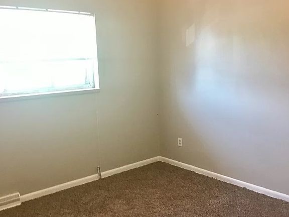 4th image of 6327 Ash Ave