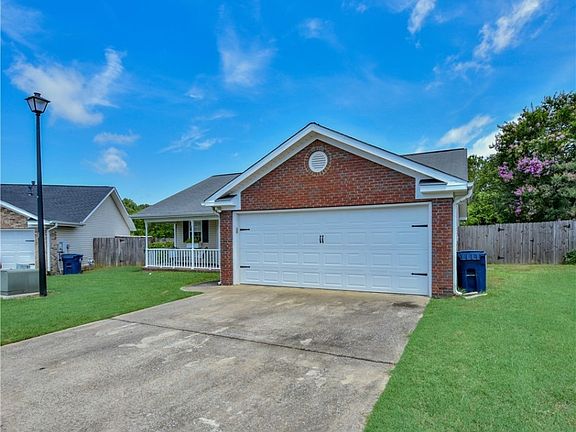 3rd image of 2630 Shady Bank Ln