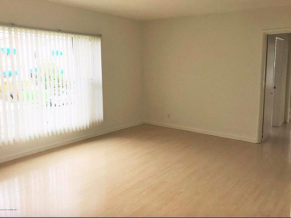 5th image of 1324 Orange Grove Ave