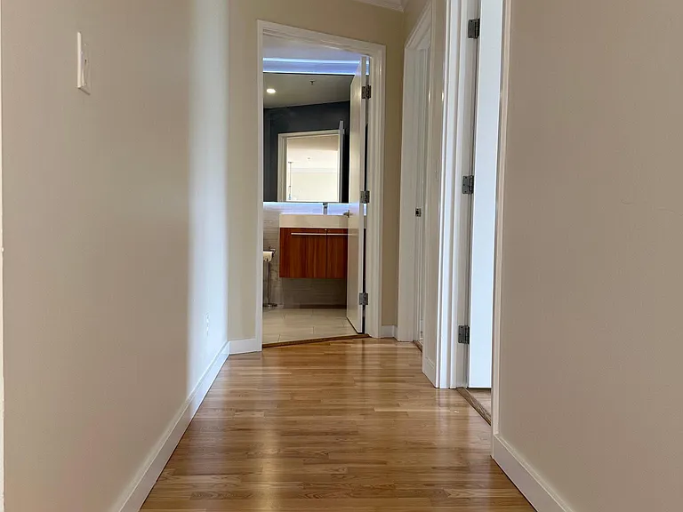 2208 Mission St #406 — Photo 7
