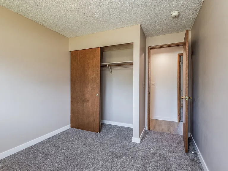 10716 SE 224th Pl — Photo 10