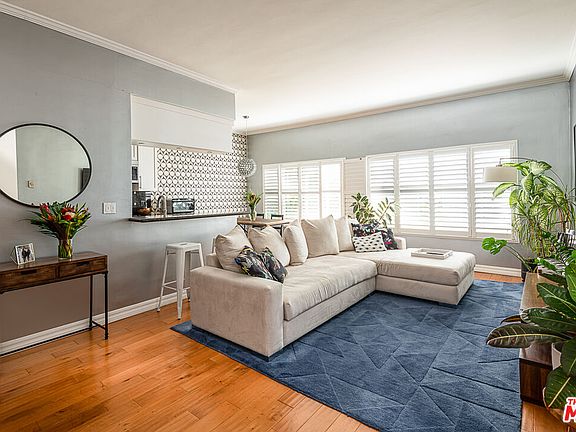 4th image of 922 14th St APT 207