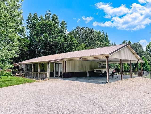1st image of 181 Howeland Dr