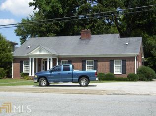 74 Church St, Winder, GA 30680