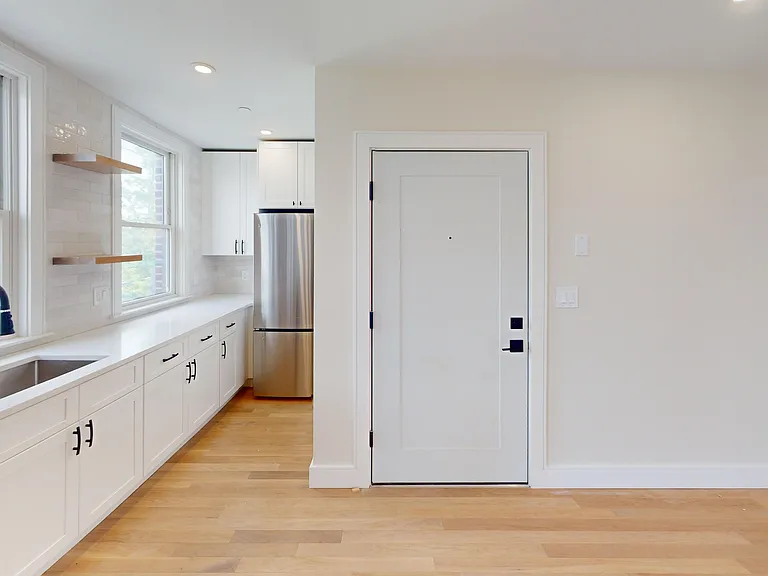 59 Gove St #3 — Photo 2