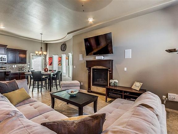3rd image of 14668 Christian Castle Ave