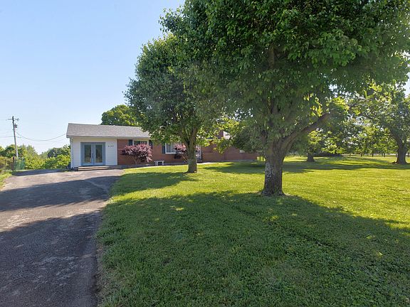 5th image of 4389 McCormick Rd