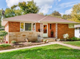 332 S Finley Rd, Lombard, IL 60148