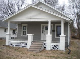 679 W Boyd St, Marshall, MO 65340