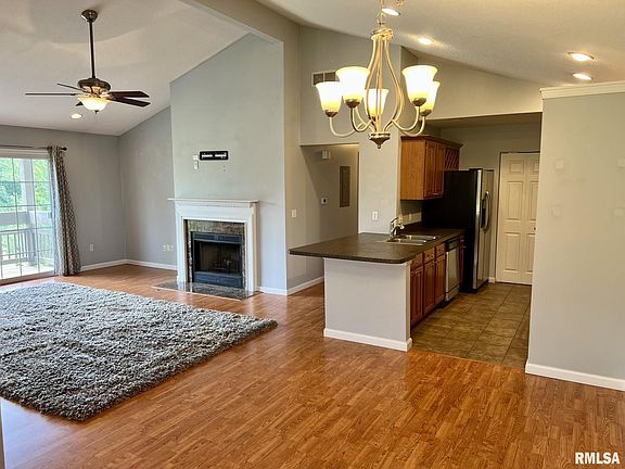 4th image of 4569 N Thornhill Dr #201B