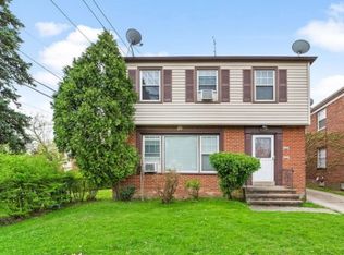 13730 Cedar Rd, University Heights, OH 44118