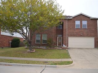 910 Carthage Way, Arlington, TX 76017