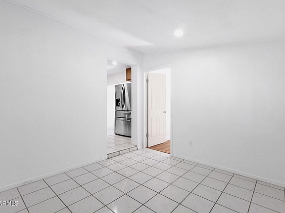 3rd image of 7824 W MITCHELL Drive