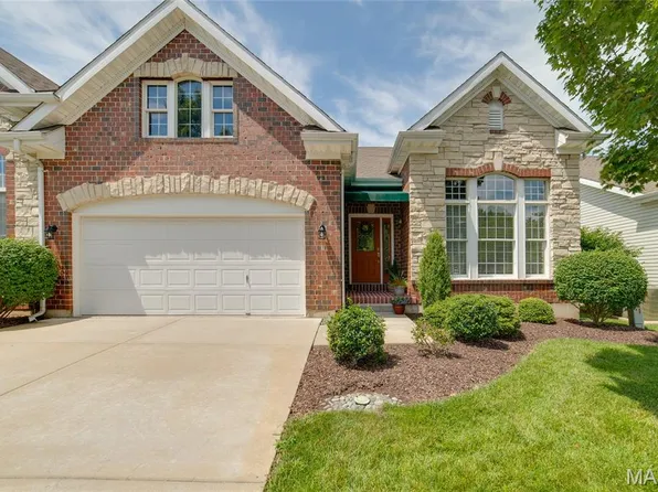107 Wake Forest Dr, O'Fallon, MO 63368