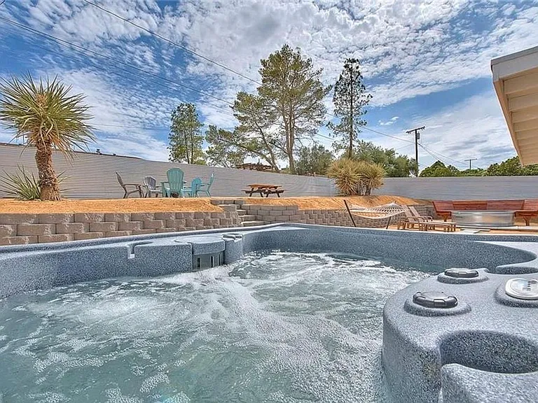 61627 El Cajon Dr — Photo 22