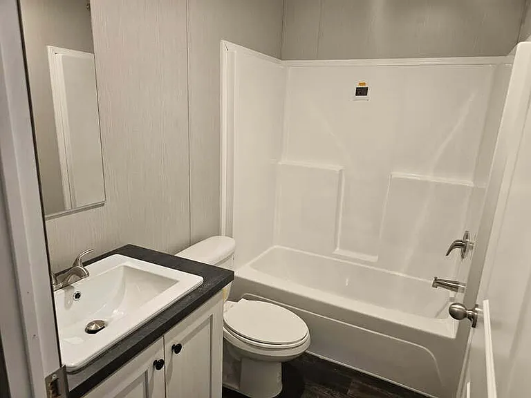 39 Poole Cir — Photo 12