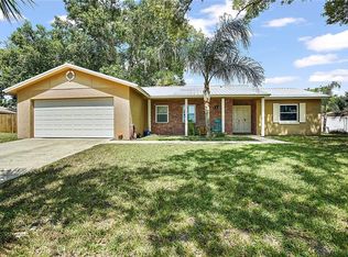 708 E Lakeshore Dr, Ocoee, FL 34761