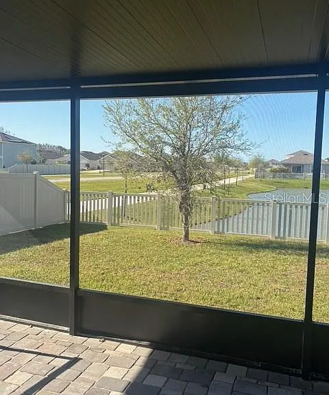 32762 Pez Landing Ln — Photo 17